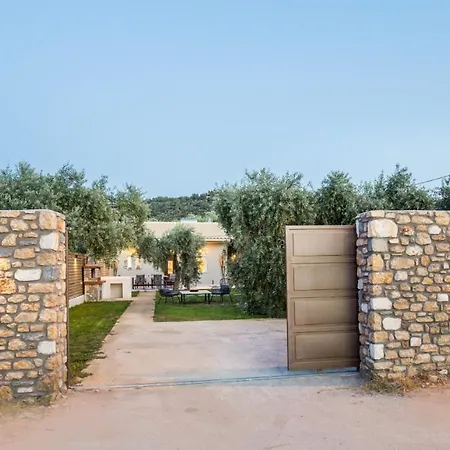 4 Iliopetra Σκάλα Σωτήρος