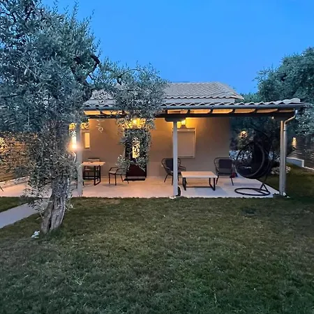 Σπίτι διακοπών 4 Iliopetra